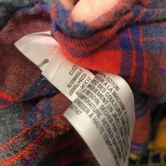 Mossimo size Large plaid button up - Picture 6 of 8